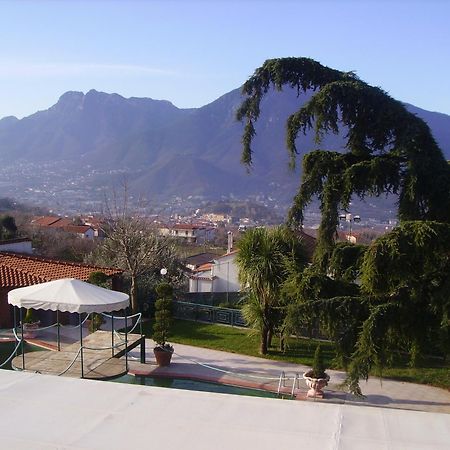 Hotel Diecimare กาวา เด ตีร์เรนี ภายนอก รูปภาพ
