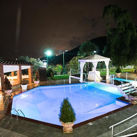 Hotel Diecimare กาวา เด ตีร์เรนี ภายนอก รูปภาพ