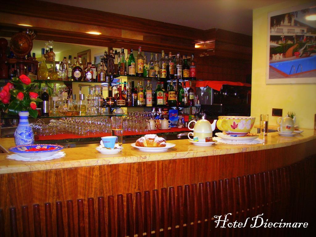 Hotel Diecimare กาวา เด ตีร์เรนี ภายนอก รูปภาพ