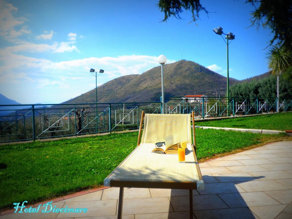 Hotel Diecimare กาวา เด ตีร์เรนี ภายนอก รูปภาพ