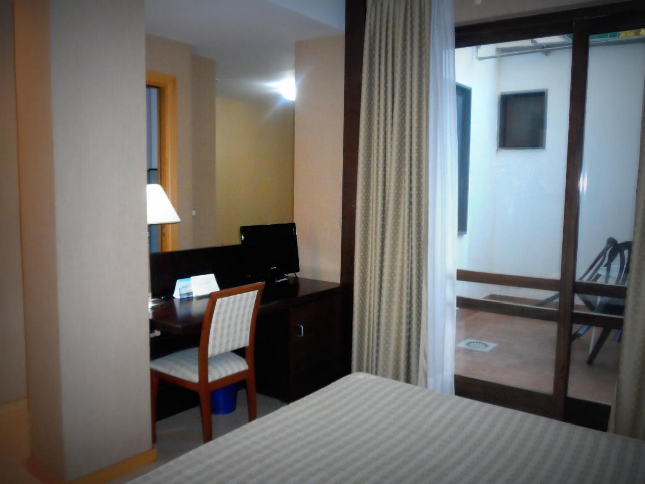 Hotel Diecimare กาวา เด ตีร์เรนี ภายนอก รูปภาพ